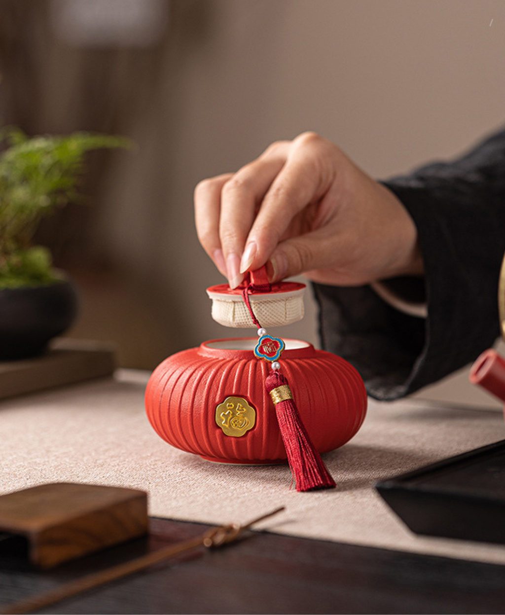 GIFTING INSPIRATION - Fortune Lantern Canister