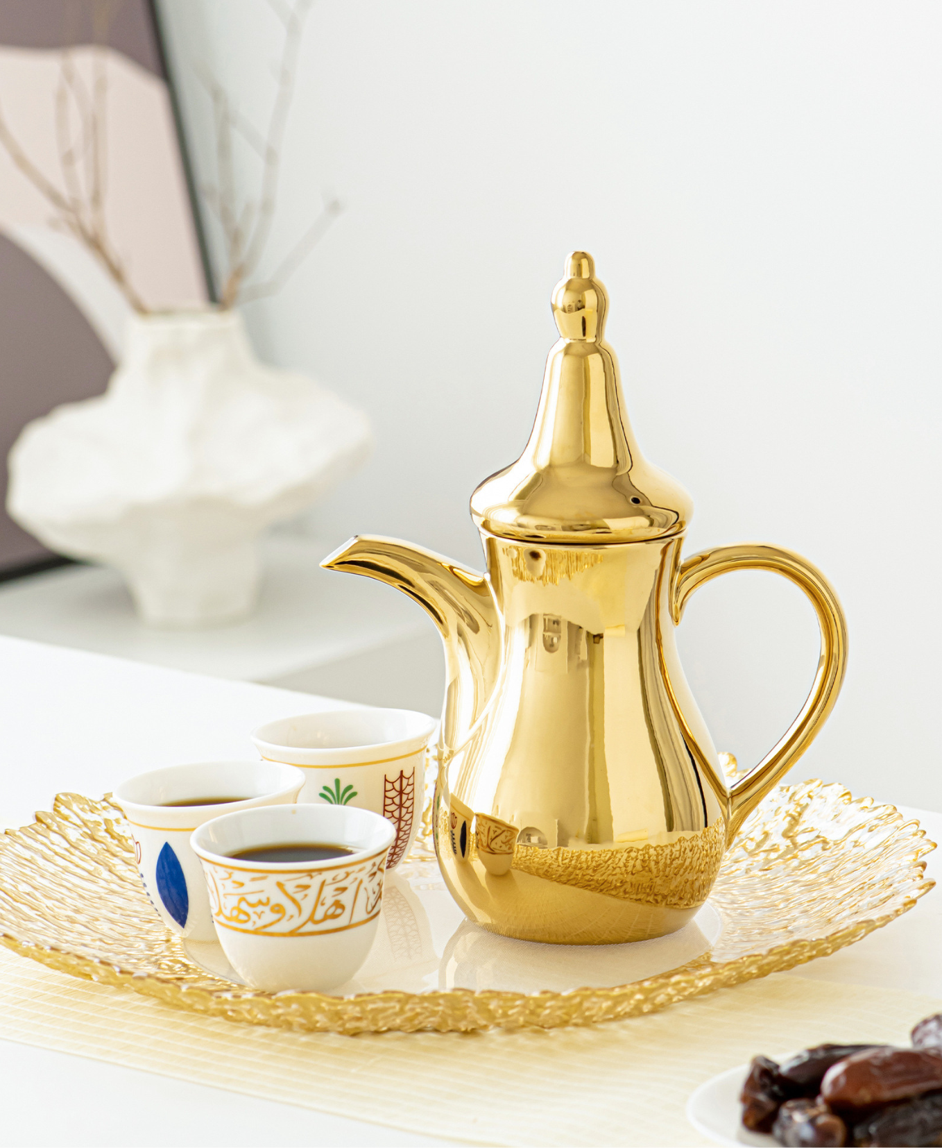 GIFTING INSPIRATION - Royal Dallah Coffee Pot