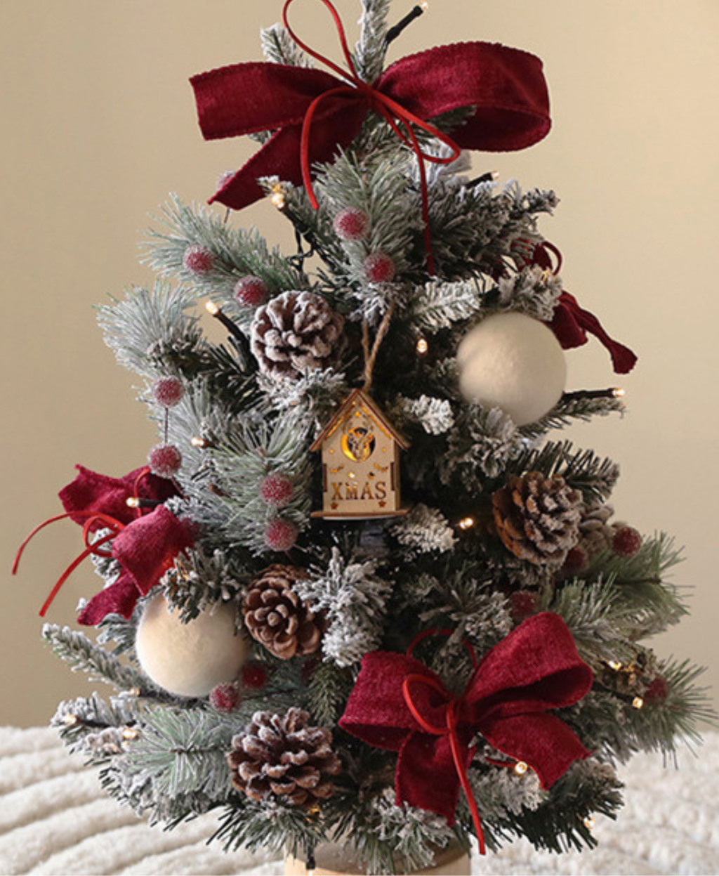 Rustic Berry Christmas Tree with Lights