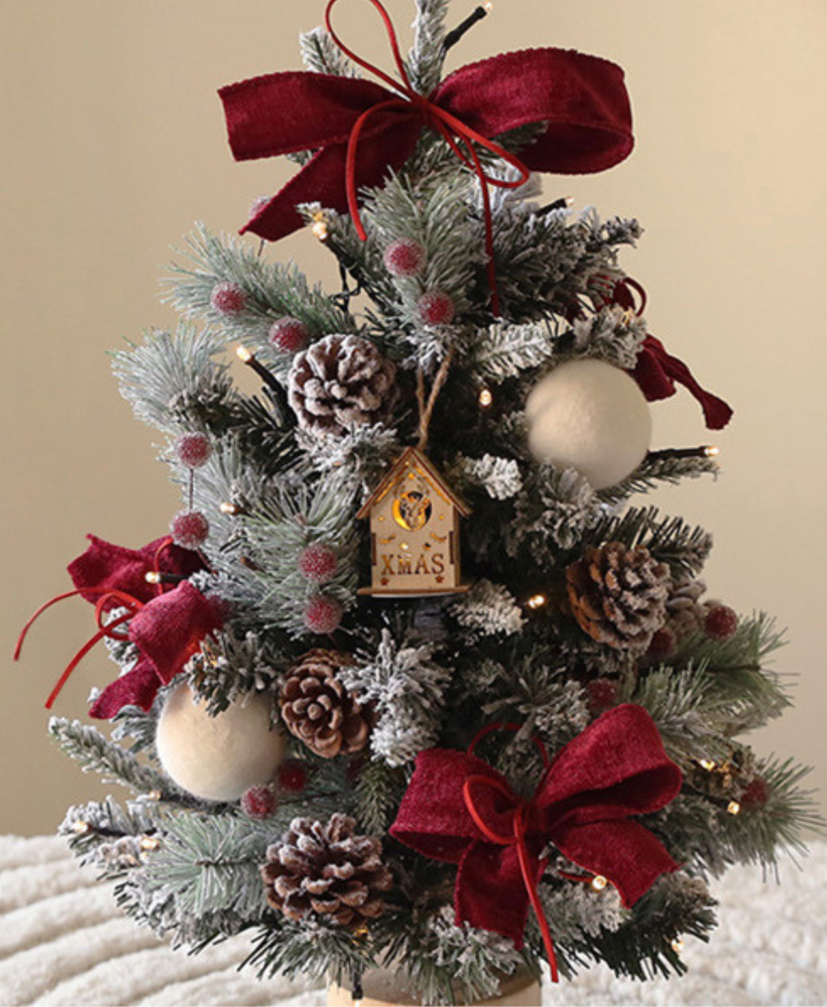 Rustic Berry Christmas Tree with Lights