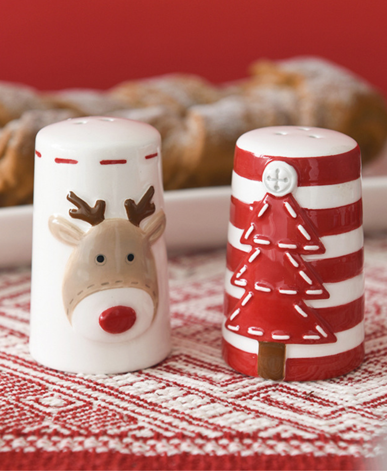 Reindeer Pines Salt & Pepper Set