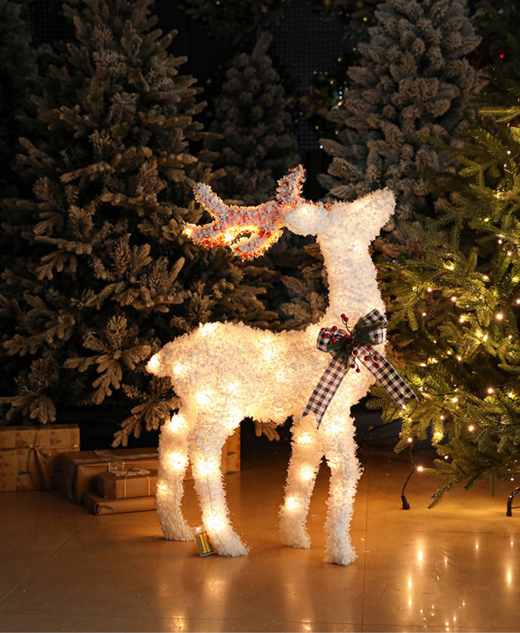 Enchanting Christmas Elk Ornament Set