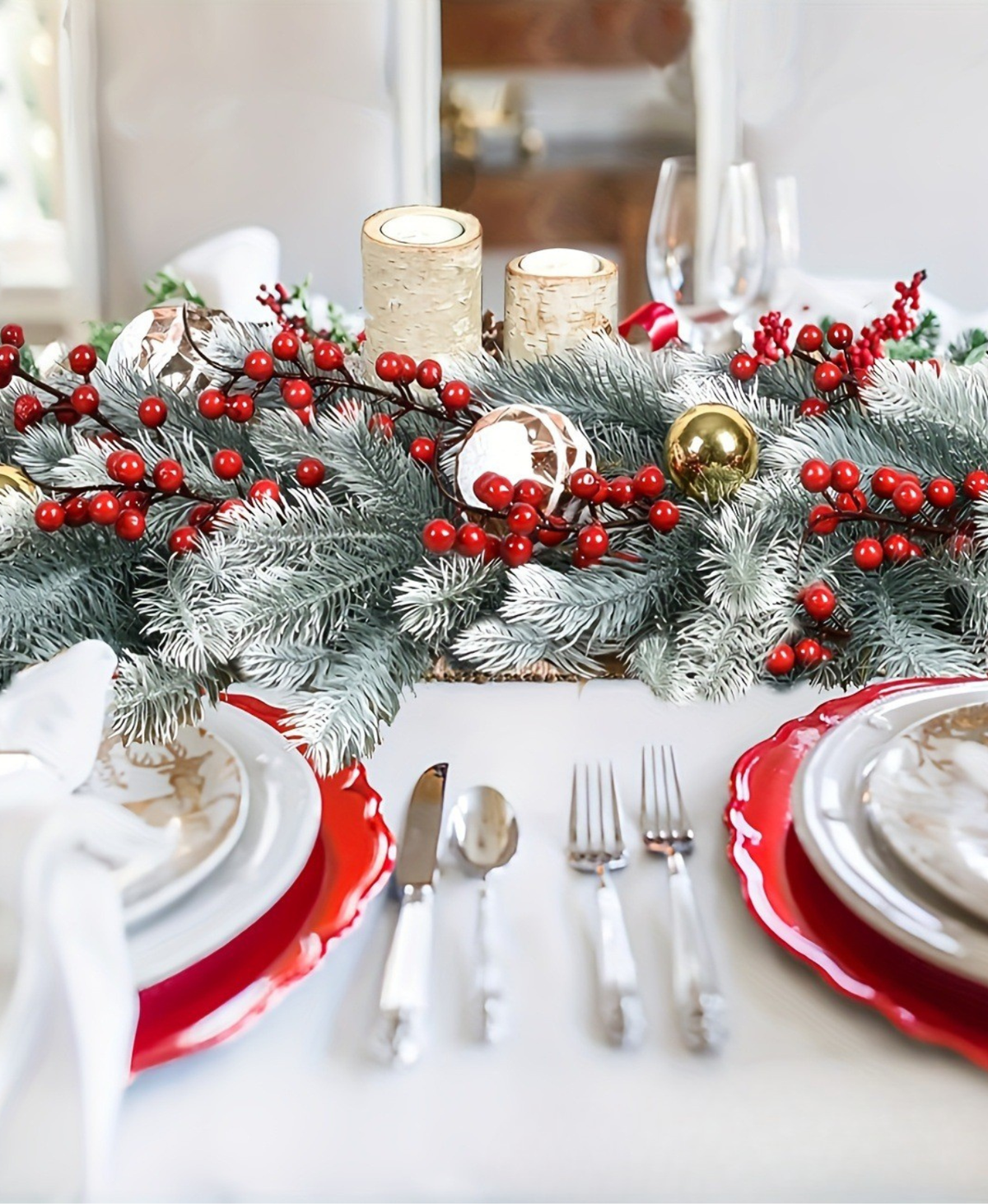 Snowy Berry Garland