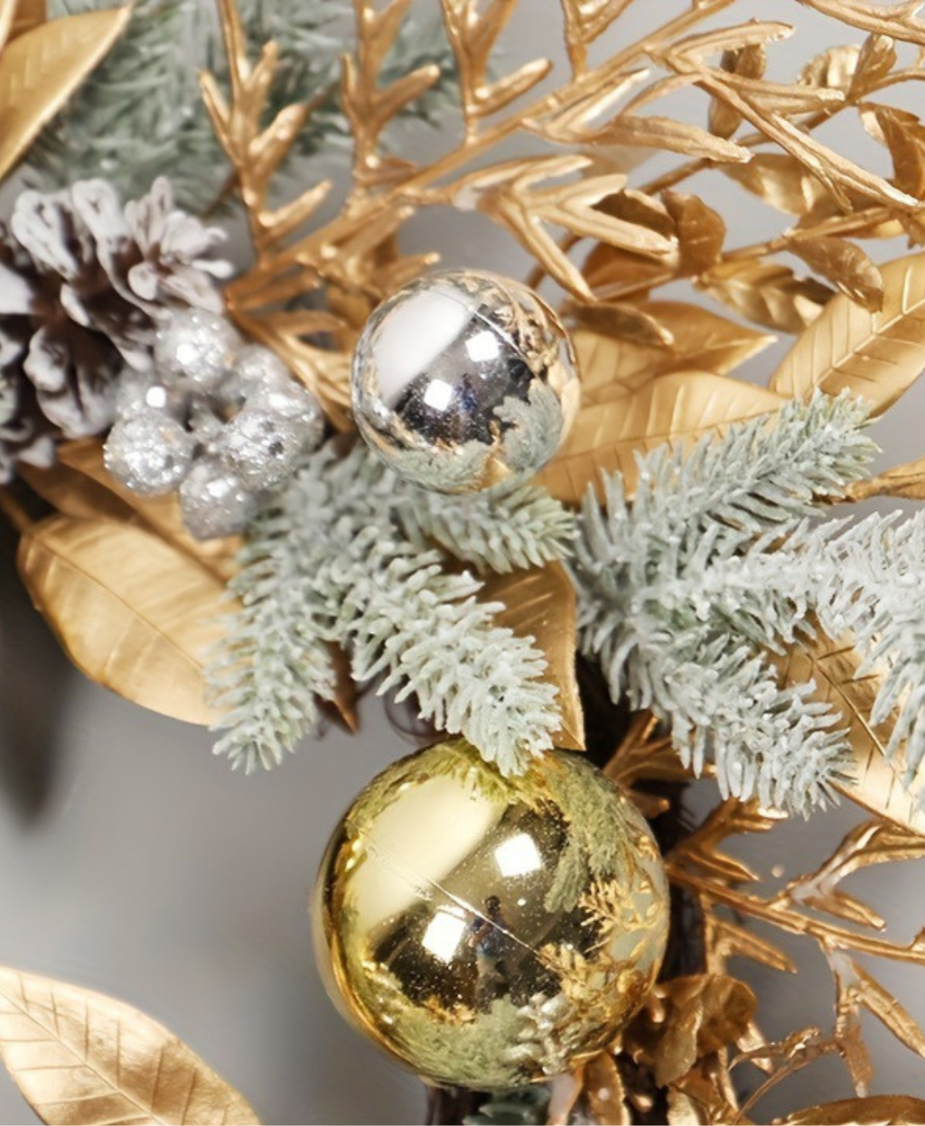 Silver & Gold Frost Wreath