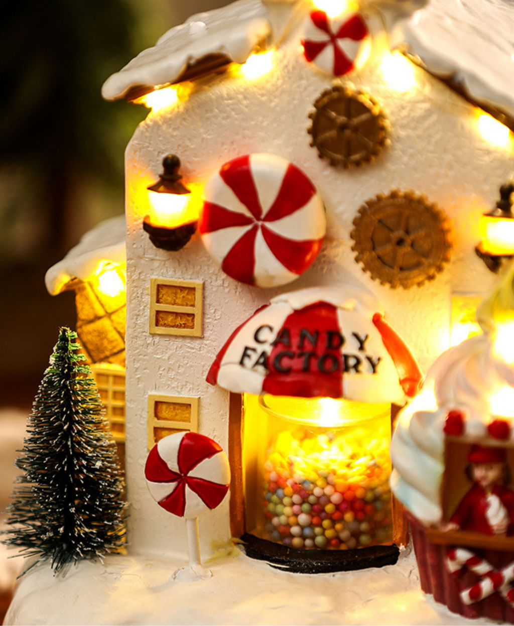 Twilight Gingerbread Store with LED