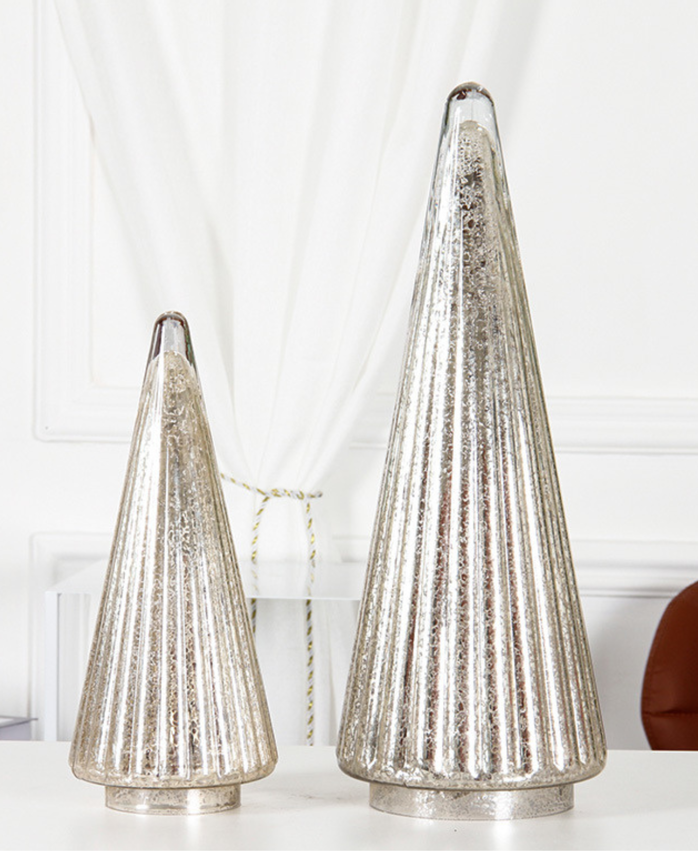 Silver Fluted Glass Christmas Tree Light