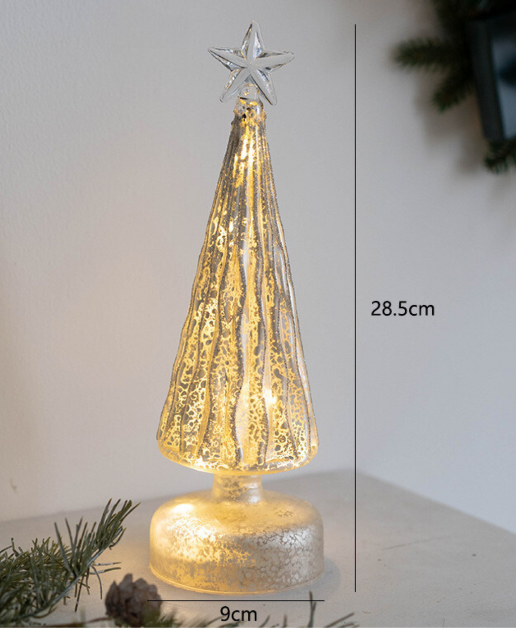 Gleaming Glass Christmas Tree Decoration