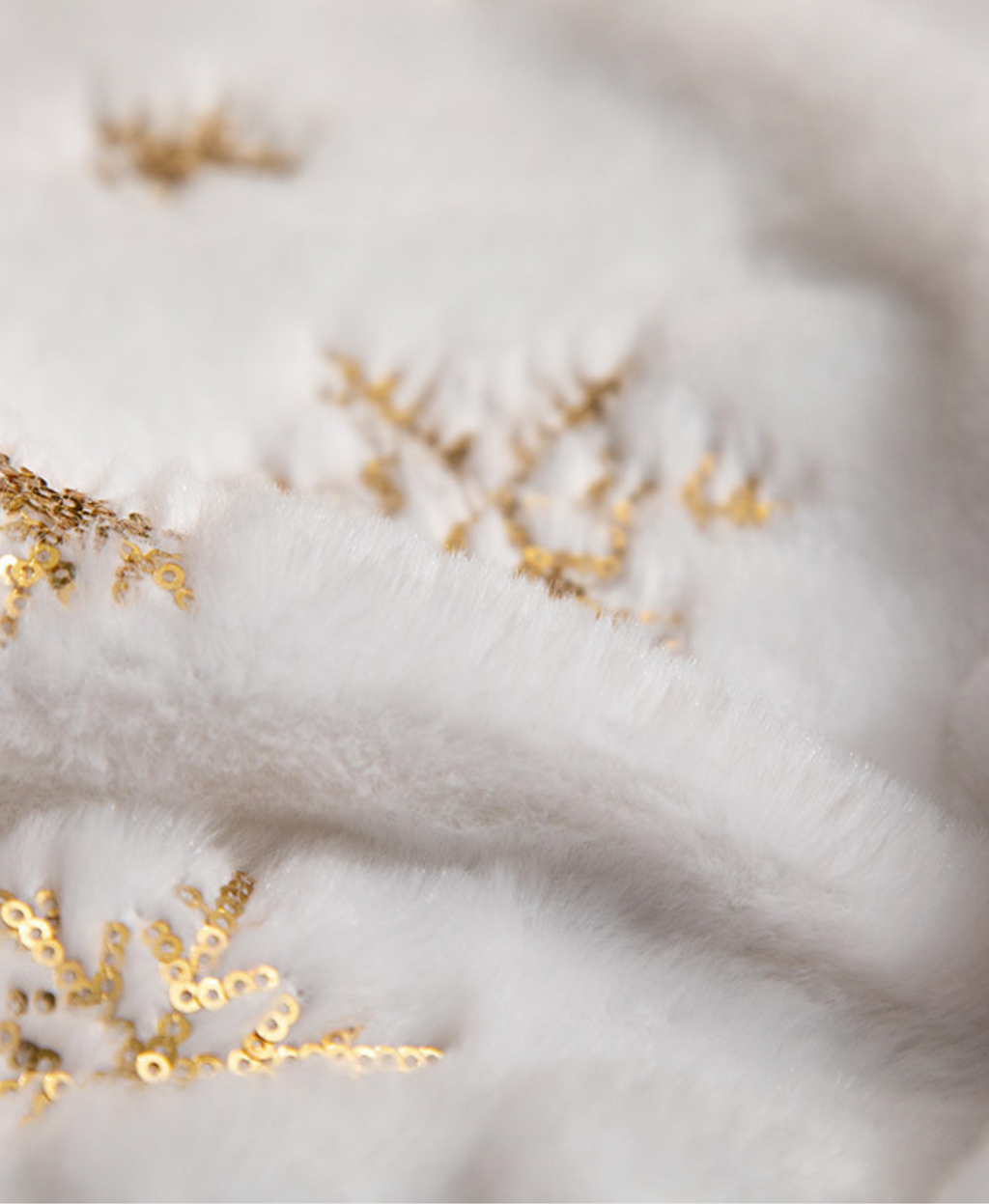 White Christmas Tree Skirt