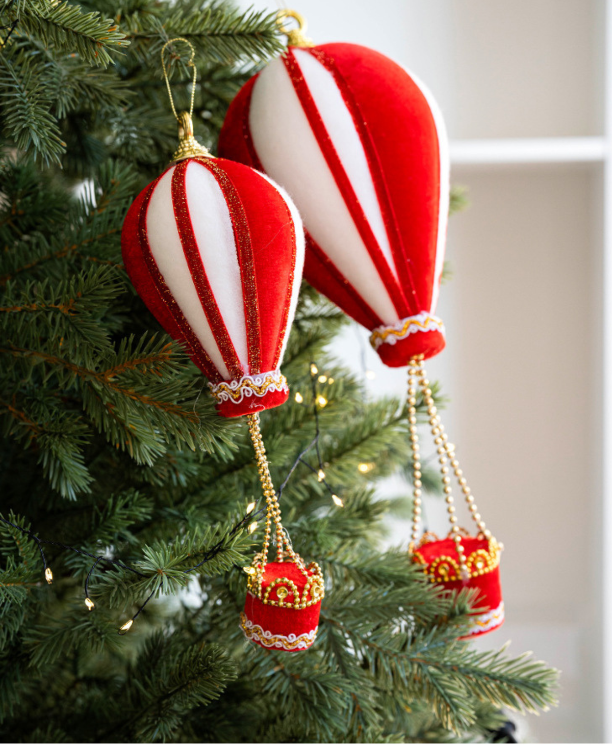 Red & White Hot Air Balloon Ornament