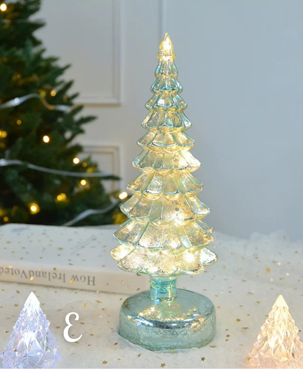 Glowing Glass Christmas Tree Decoration