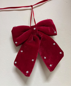 Red Velvet Pearl Garland