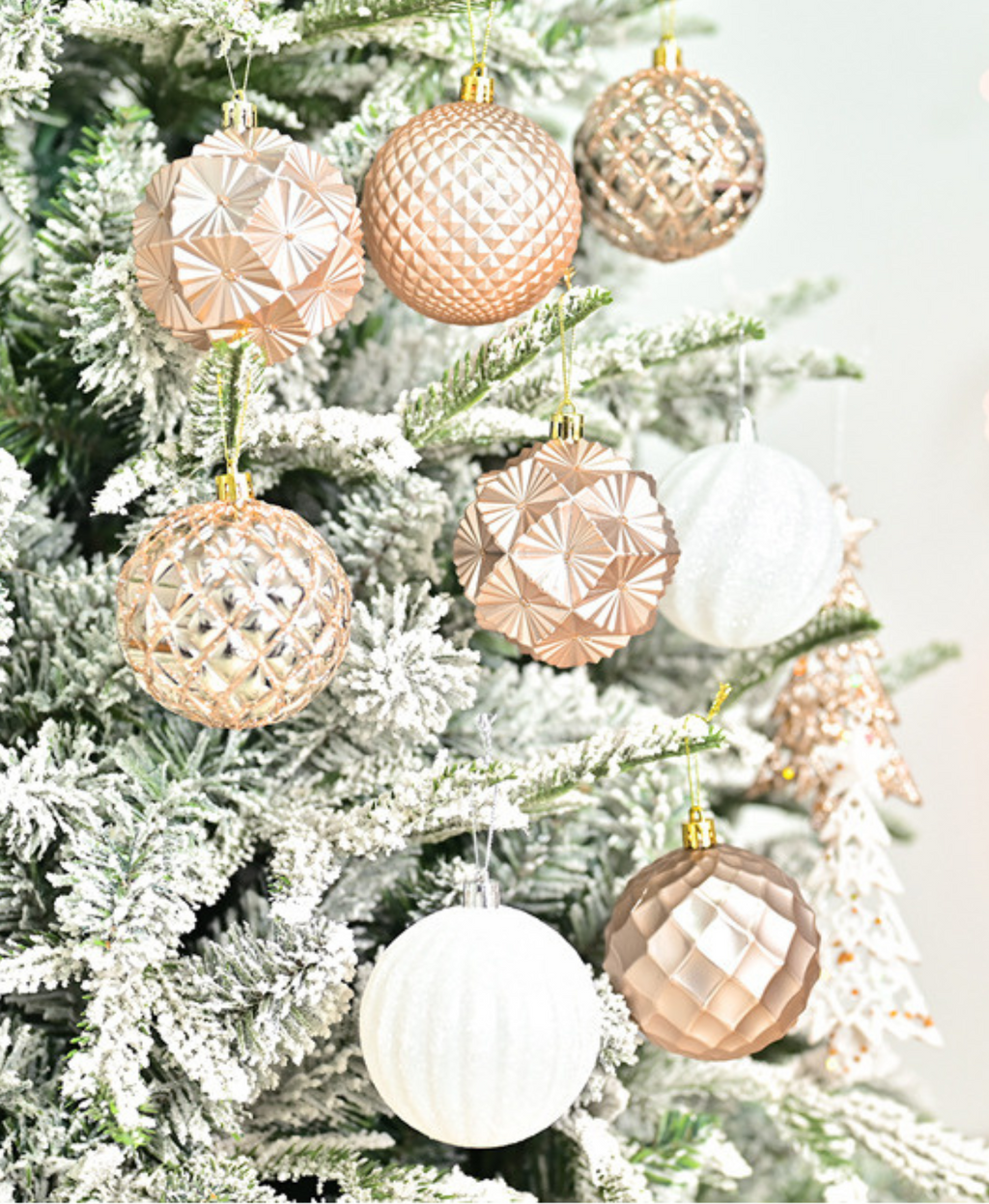 Champagne Chic Ornament Set