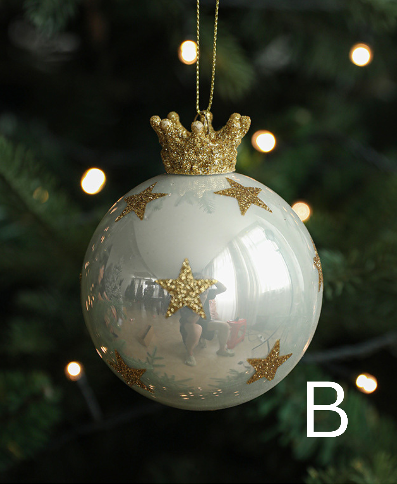 Artistic Glass Ball Christmas Ornament