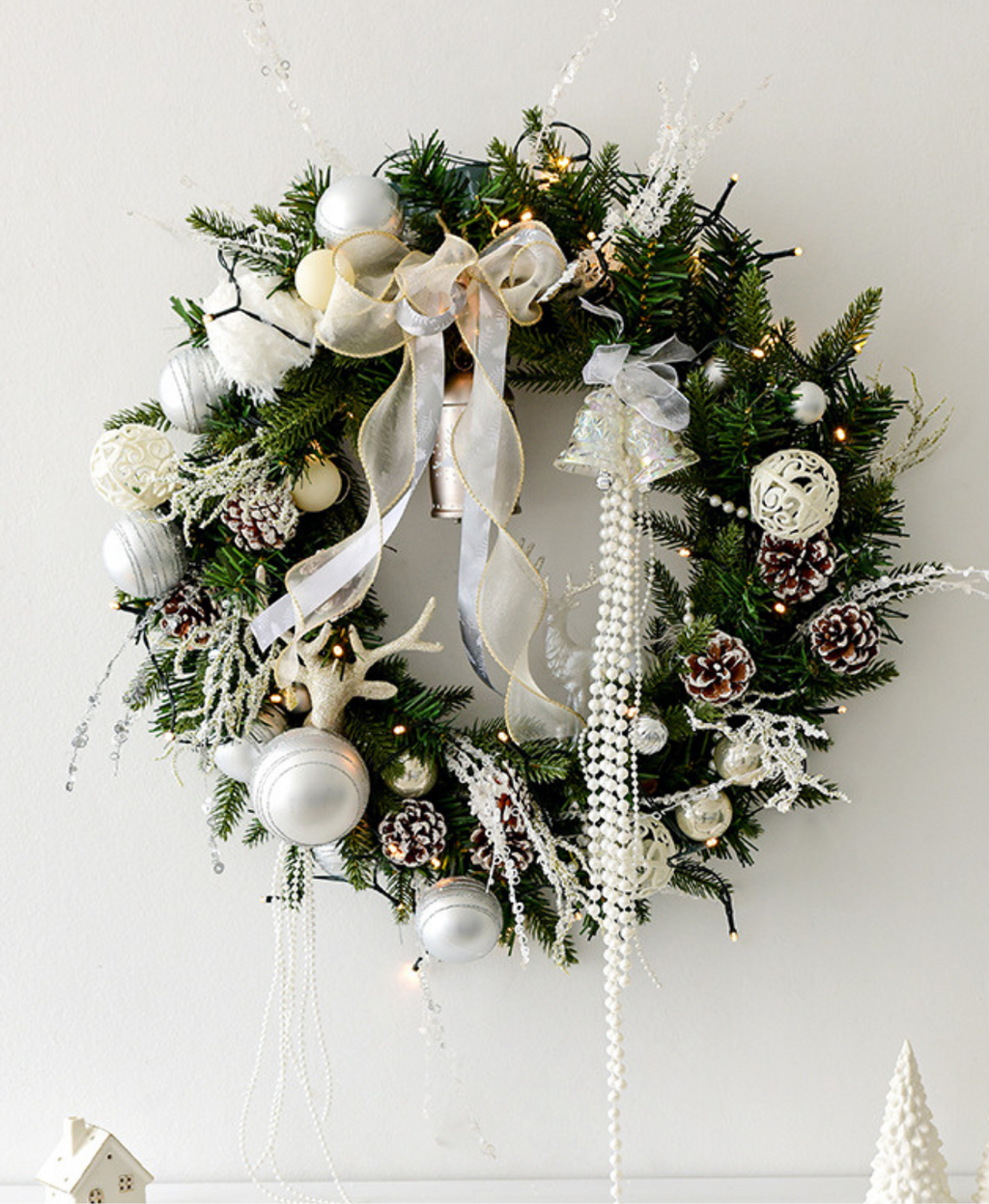 Luminous White Pearl Christmas Wreath