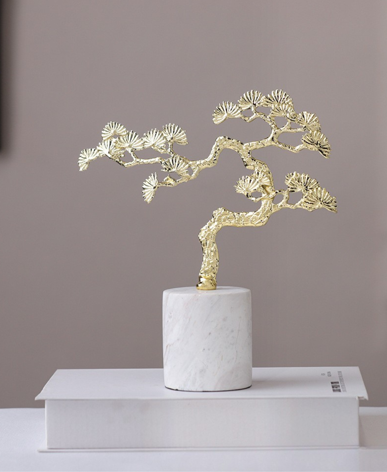 Golden Branch Marble Decoration
