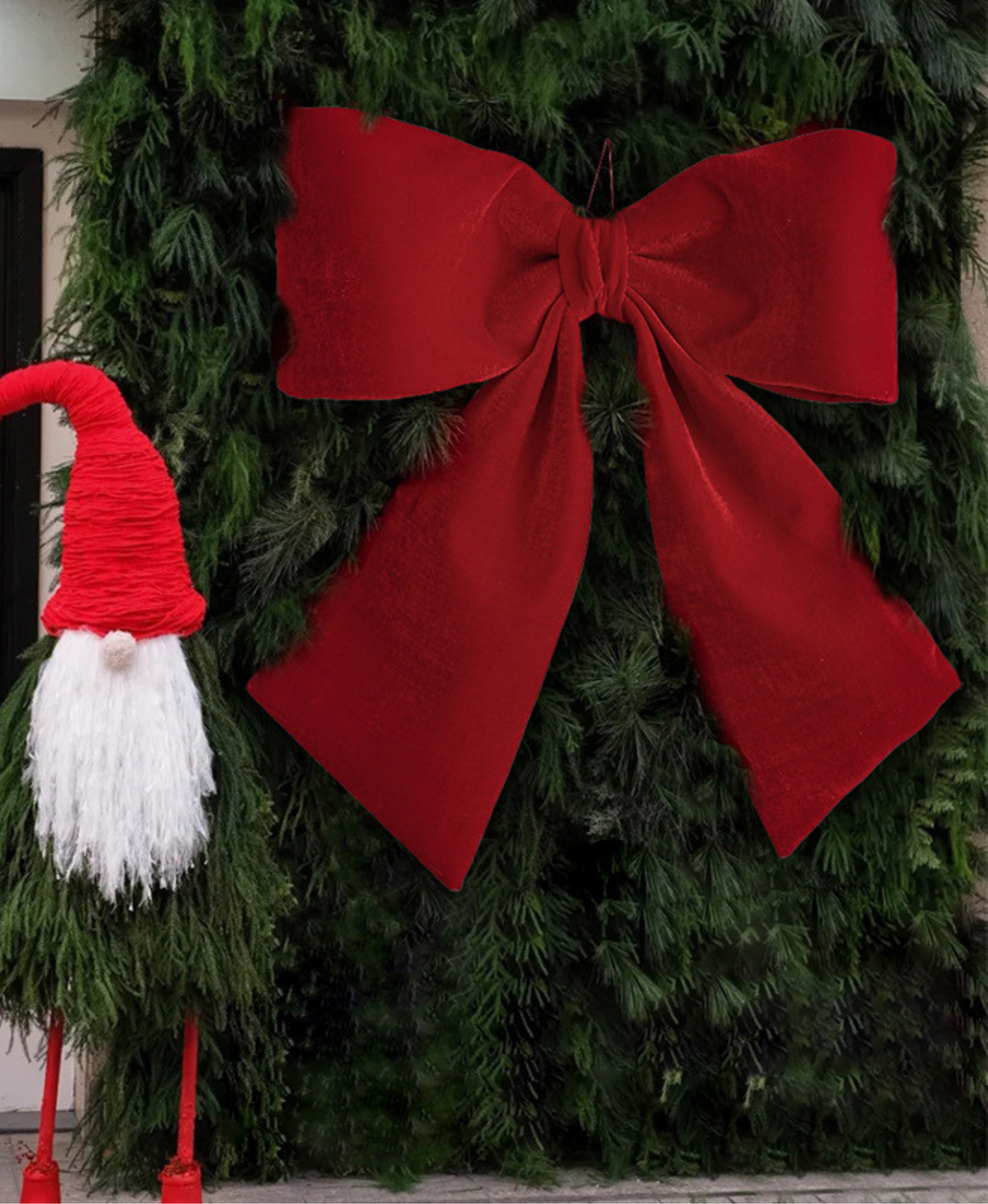 Grand Velvet Christmas Bow Décor