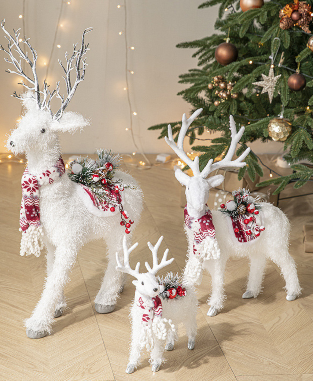 Holiday Elk Decoration Ornament Set