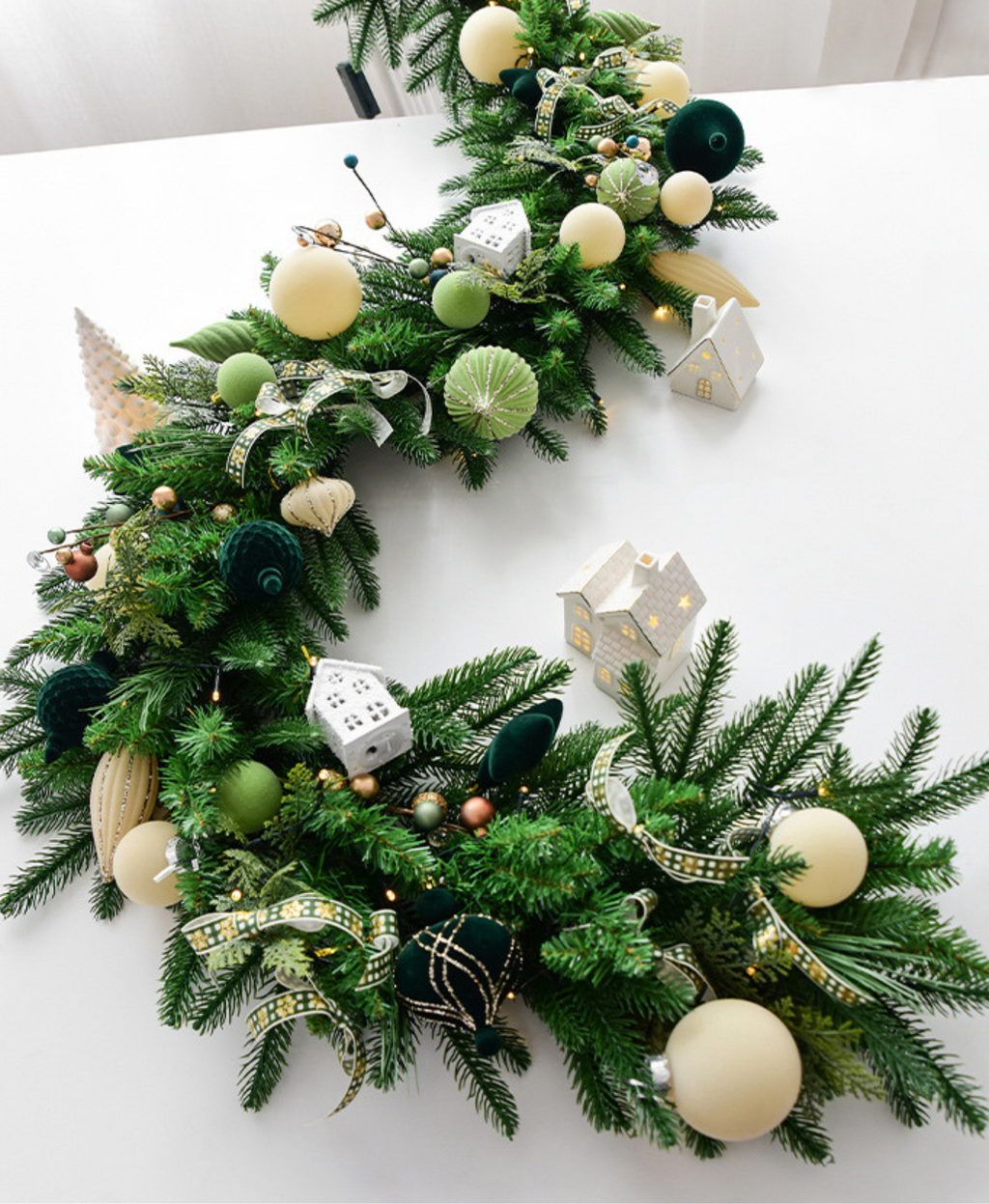 Classic Velvet Christmas Garland