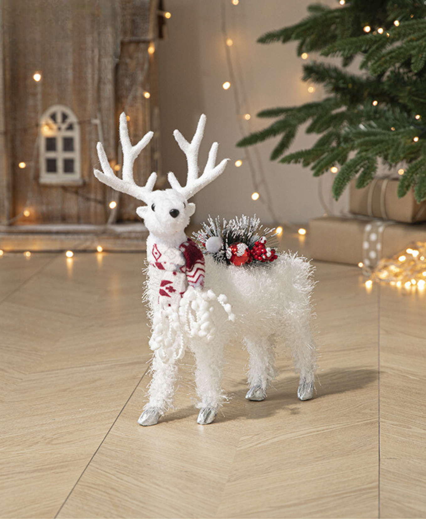 Holiday Elk Decoration Ornament Set