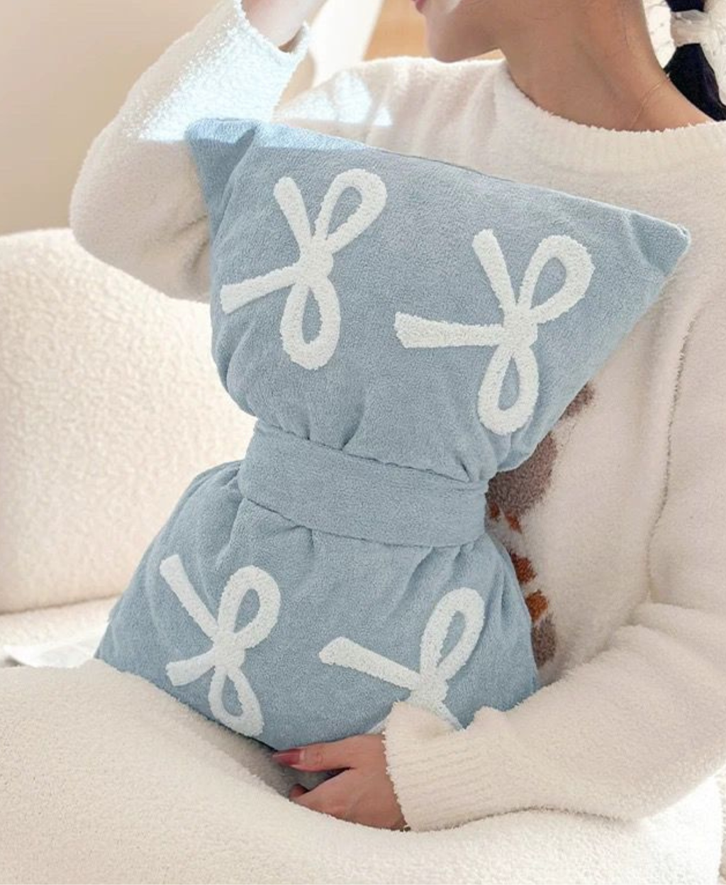 Embroidered Bow Cushion Cover Set