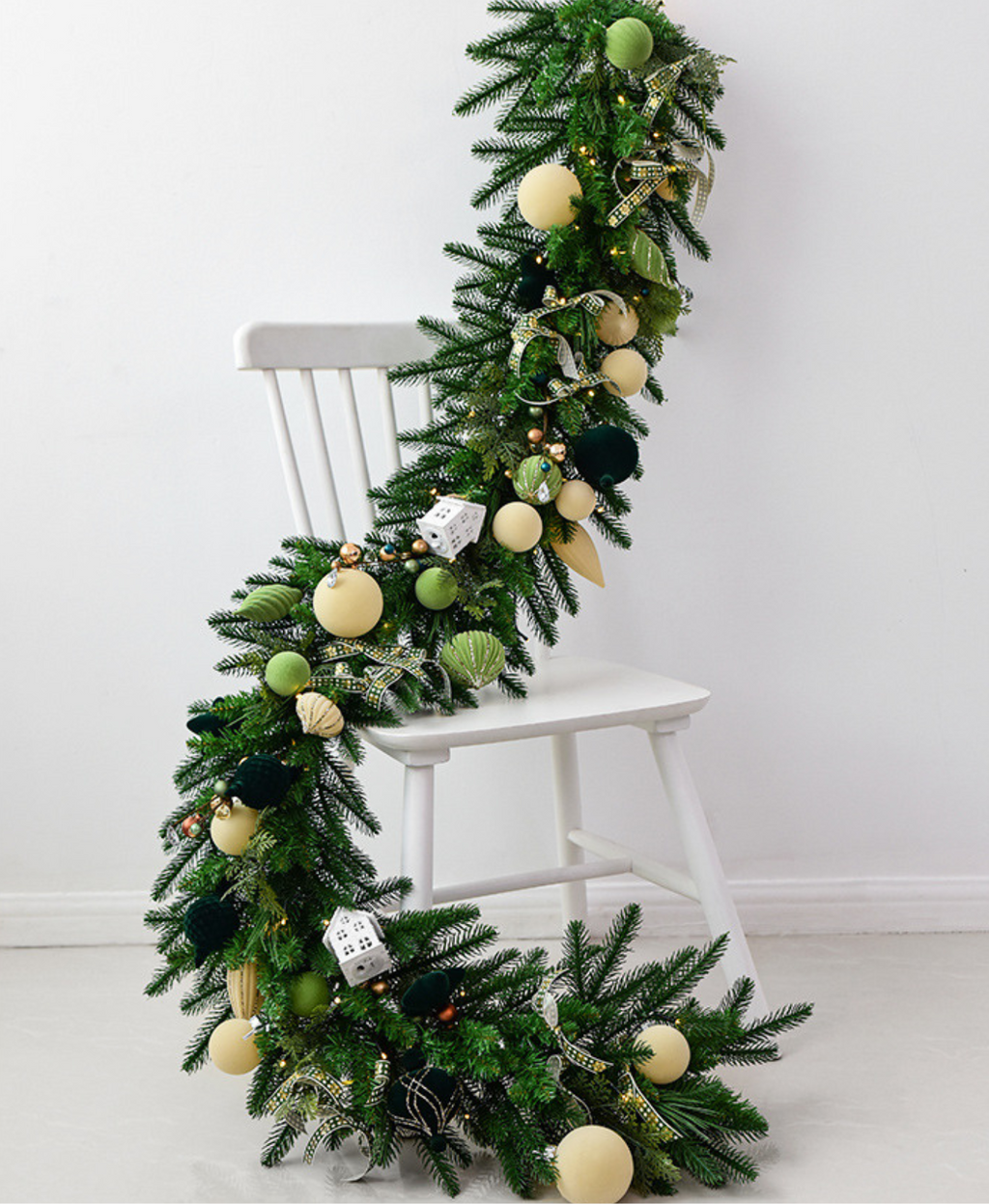 Classic Velvet Christmas Garland
