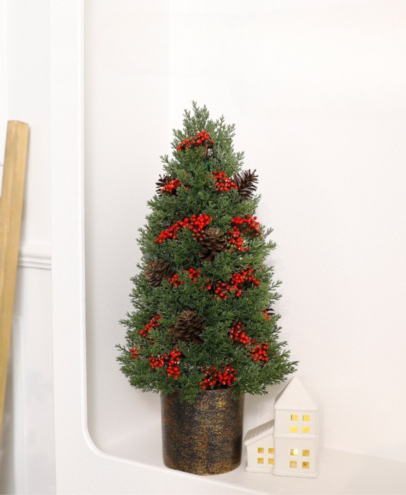Berry Pine Mini Christmas Tree