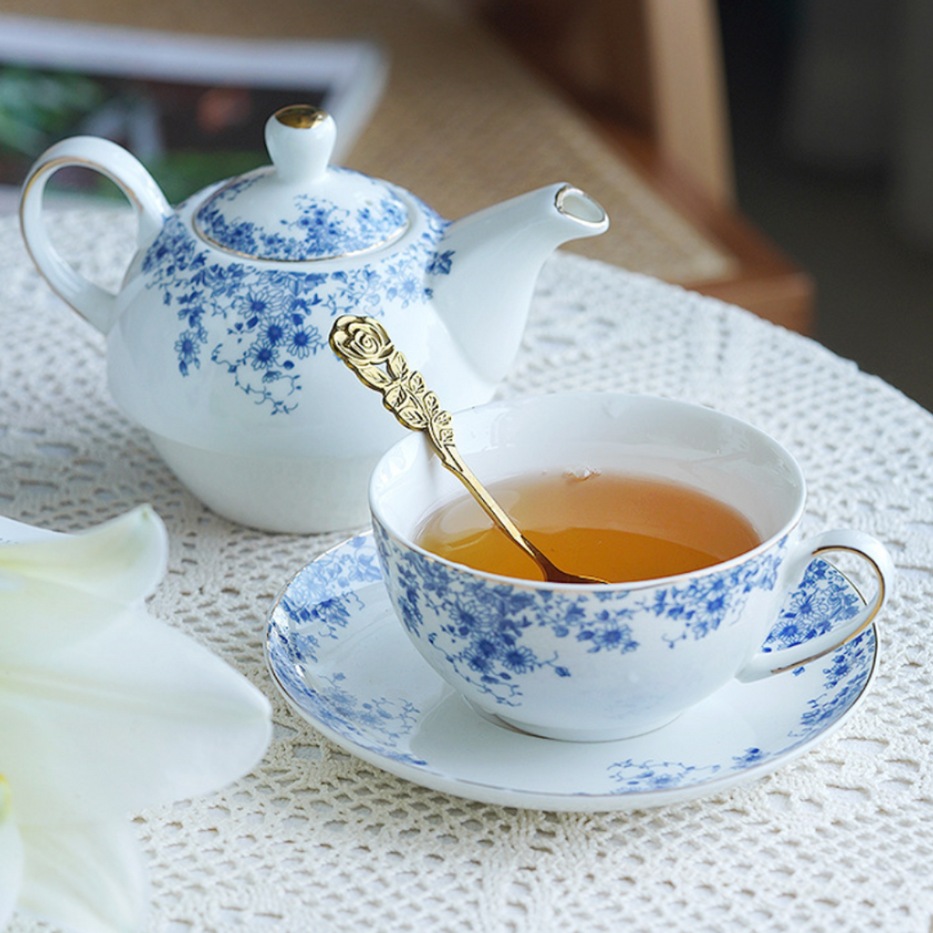 GIFTING INSPIRATION - British Mini Tea Pot