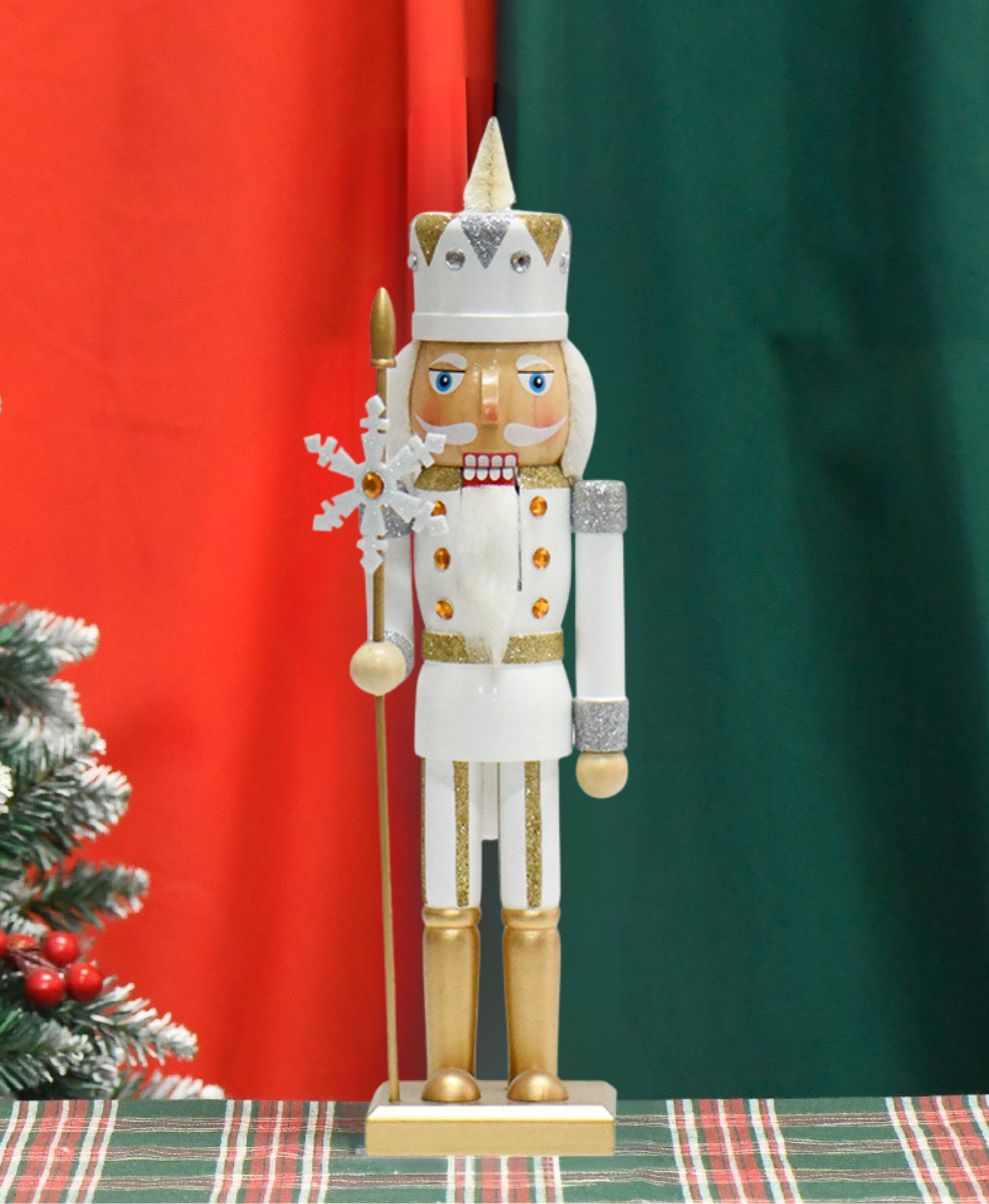 Snow Regent Nutcracker – 36CM