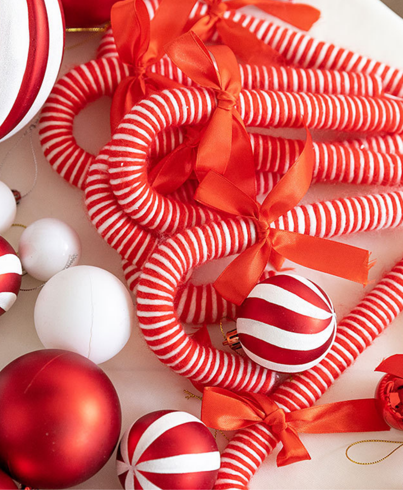 Red and White Christmas Charm Set