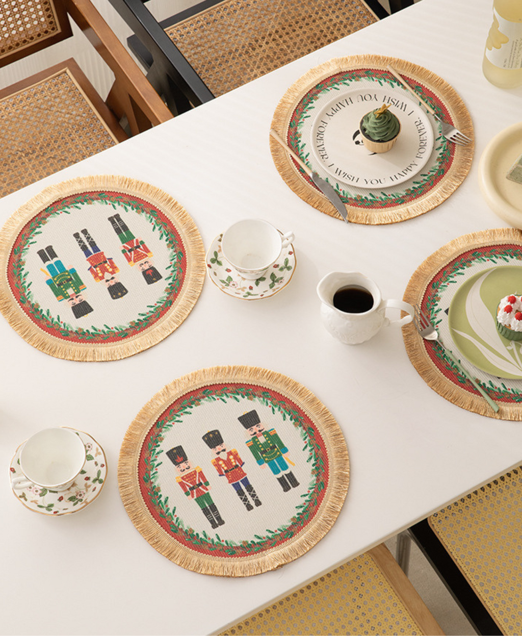 Classic Round Nutcracker Placemat