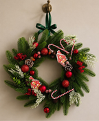 Snowberry Holiday Wreath