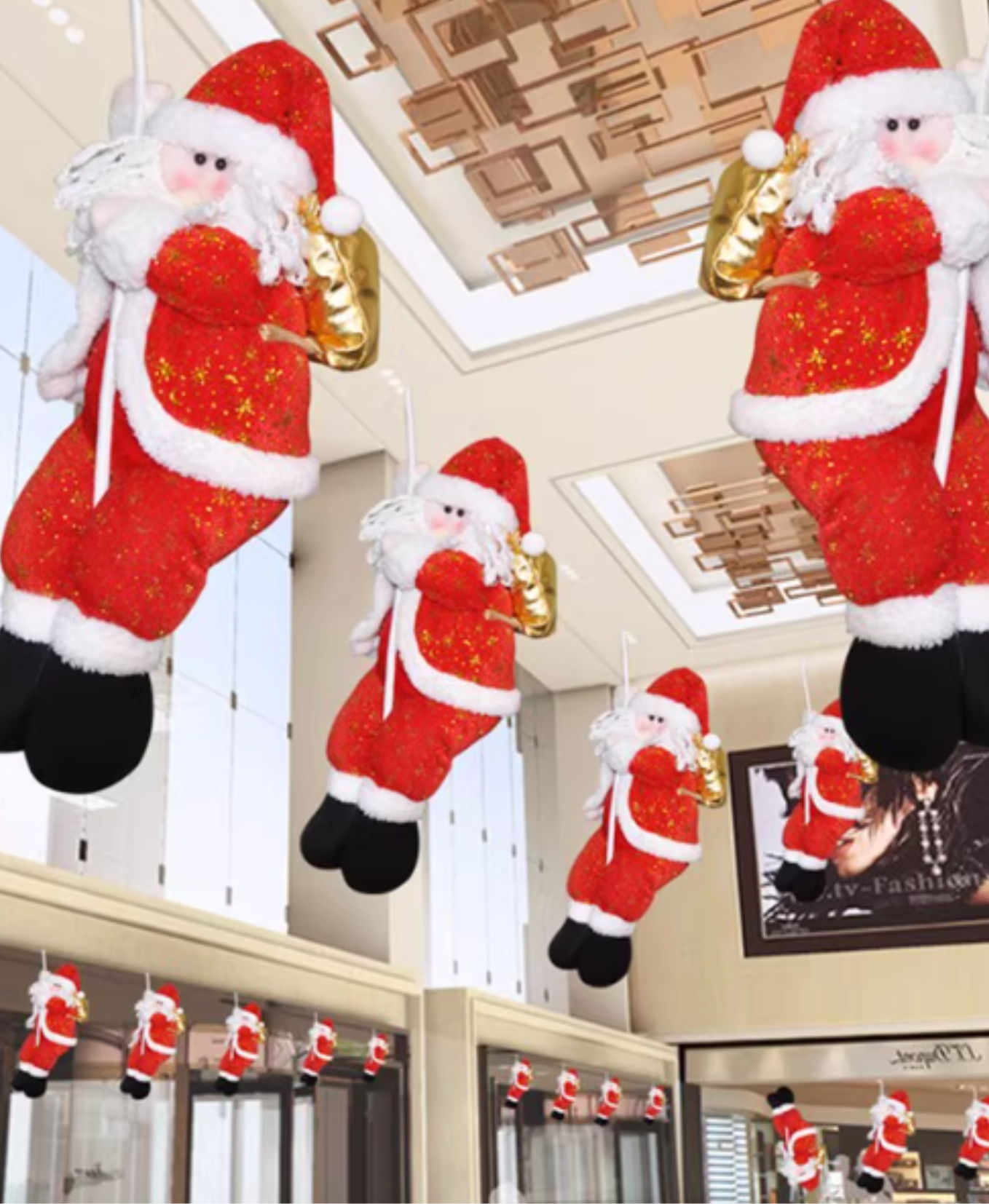 Rope Climbing Santa Decoration