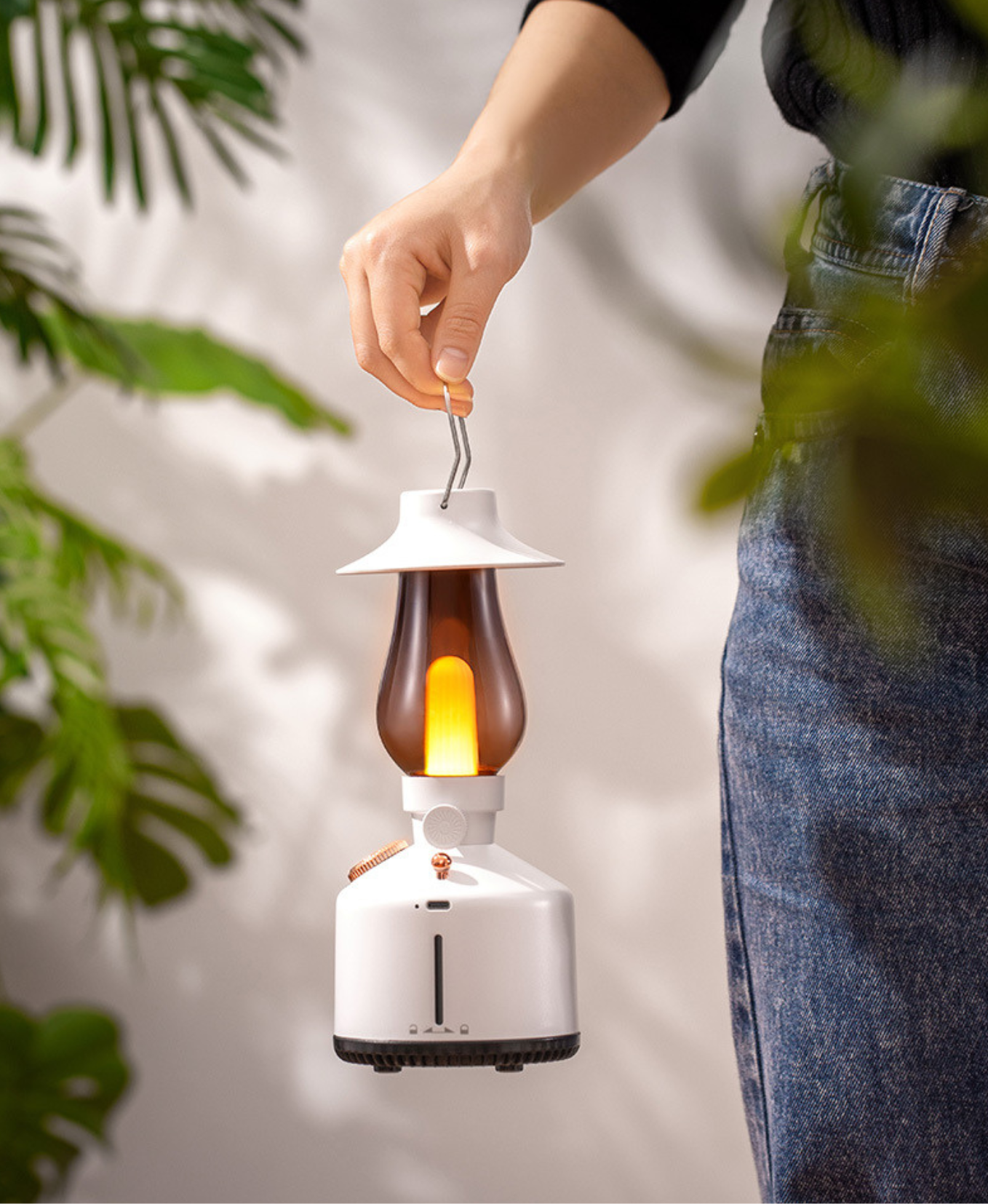 GIFTING INSPIRATION - Lantern Bluetooth Speaker Light