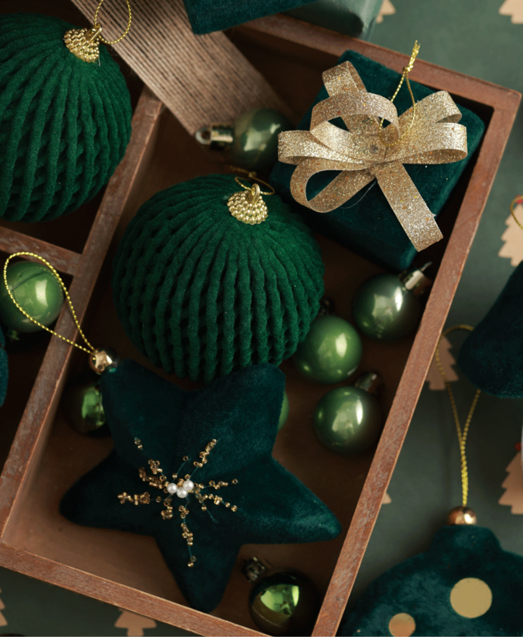 Festive Green Hanging Tree Ornament