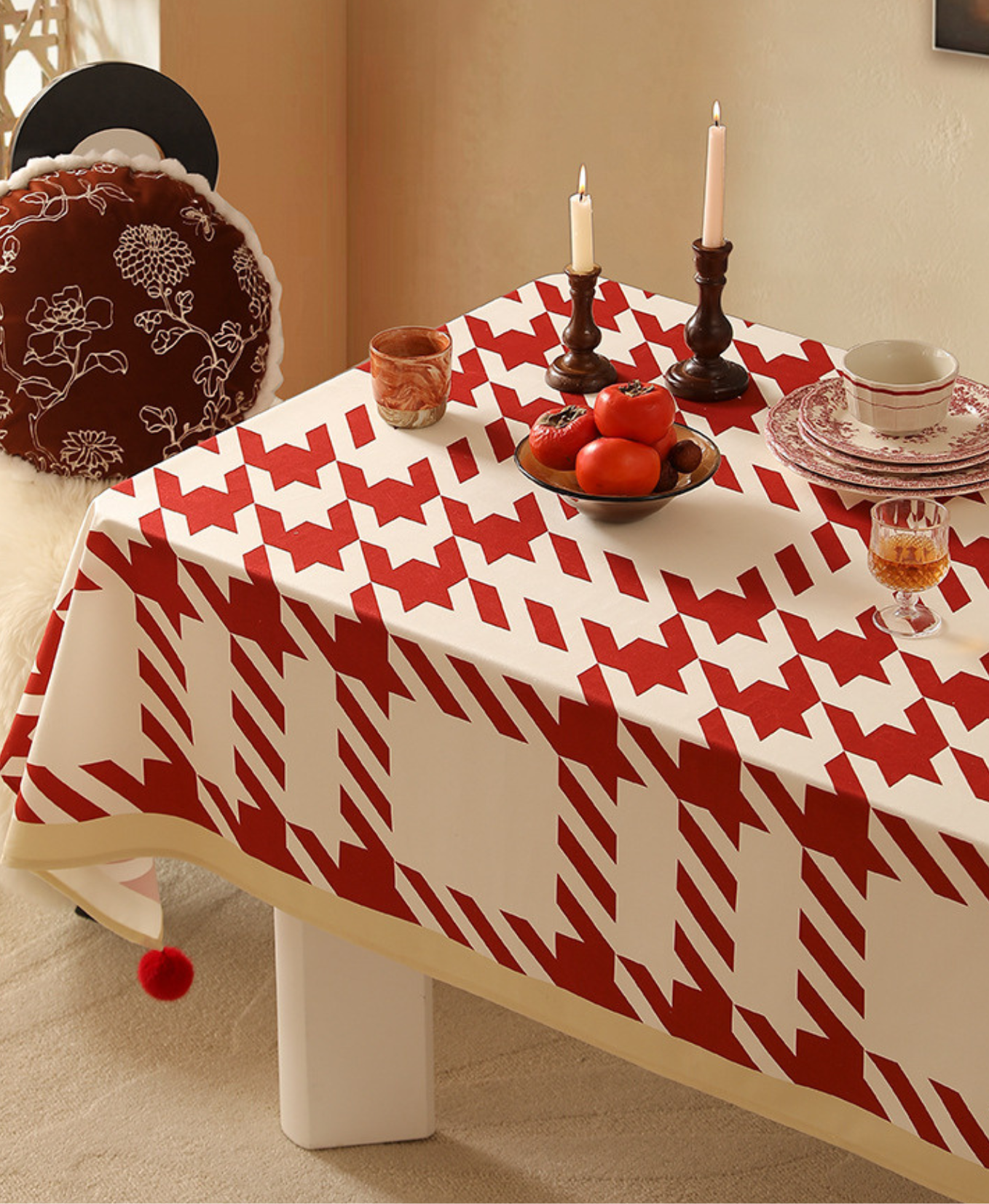 Noel Classic Red Tablecloth