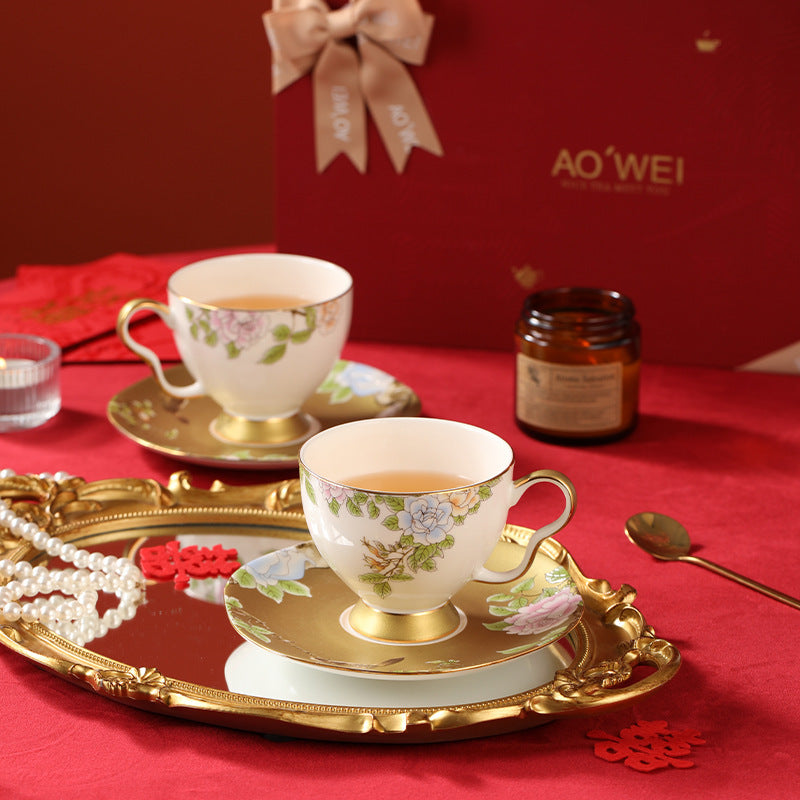 GIFTING INSPIRATION - White and Gold Floral Afternoon Mug Set