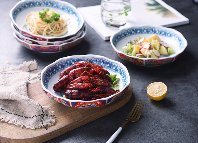 Imperial Chinoiserie Style Ceramic Plates