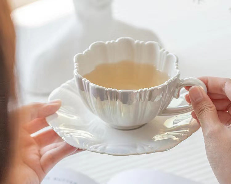 GIFTING INSPIRATION - Petal Mug and Saucer Set