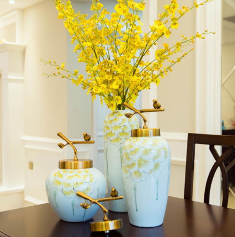 Primrose Ginger Jar Vase