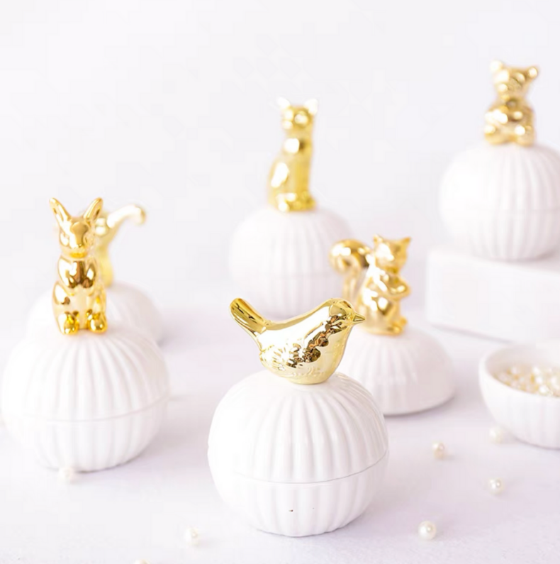 GIFTING INSPIRATION - Ceramic Jewelry Box