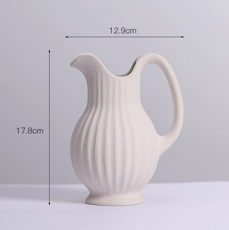 Akira Contemporary Vase