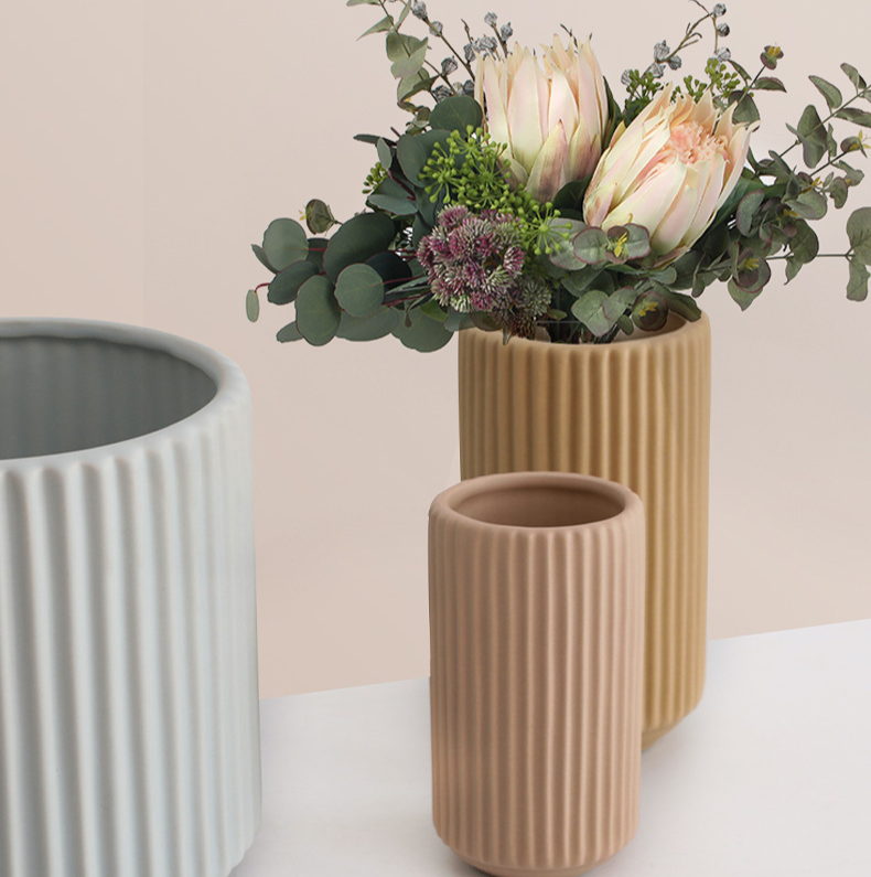 Ciel Contemporary Vase
