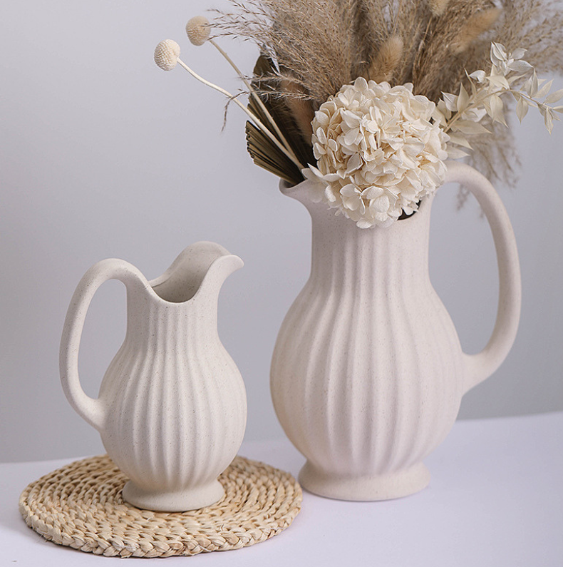 Akira Contemporary Vase