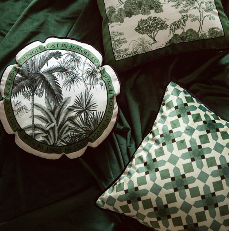 Emeraude Cushion Pillow Cover
