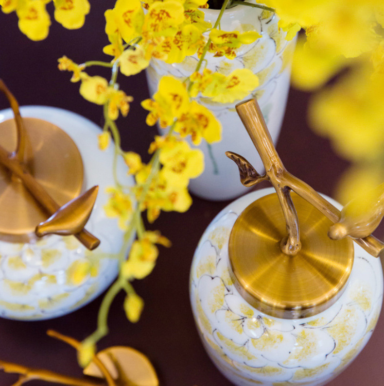 Primrose Ginger Jar Vase