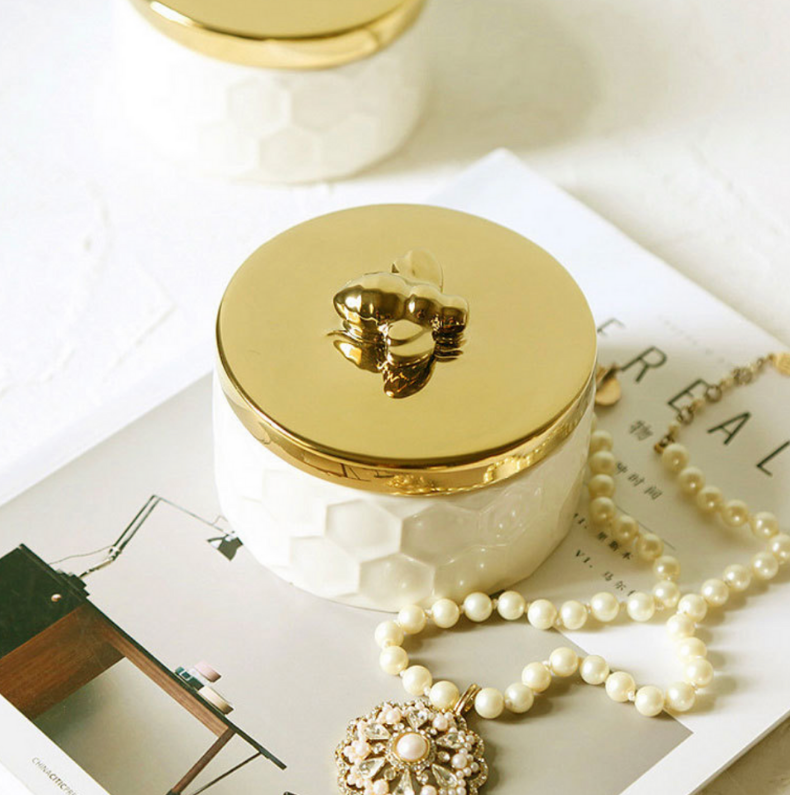 GIFTING INSPIRATION - Beetle Ceramic Jewelry Box