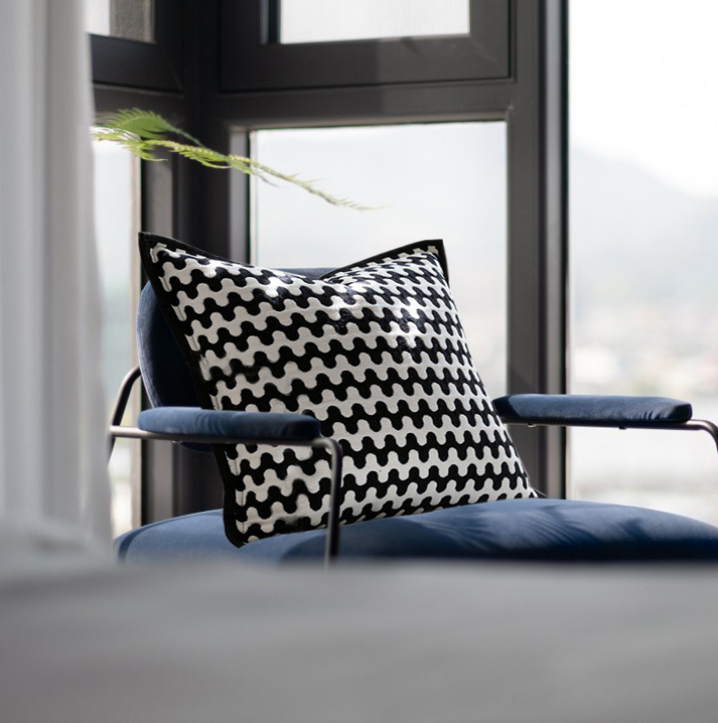 Modern Wave Black and White Pillow Case