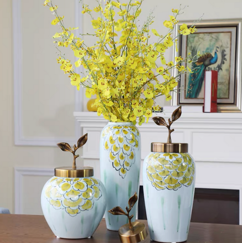 Primrose Ginger Jar Vase