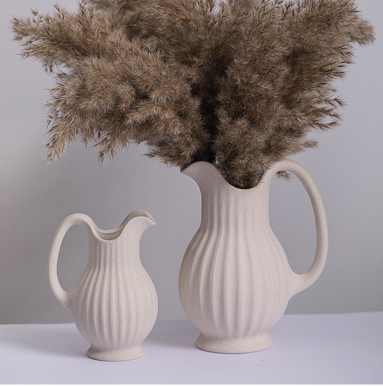 Akira Contemporary Vase