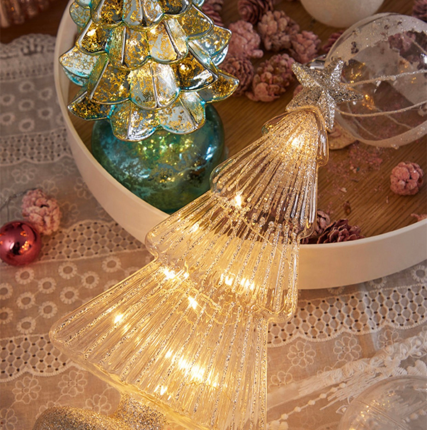 Glowing Glass Christmas Tree Decoration